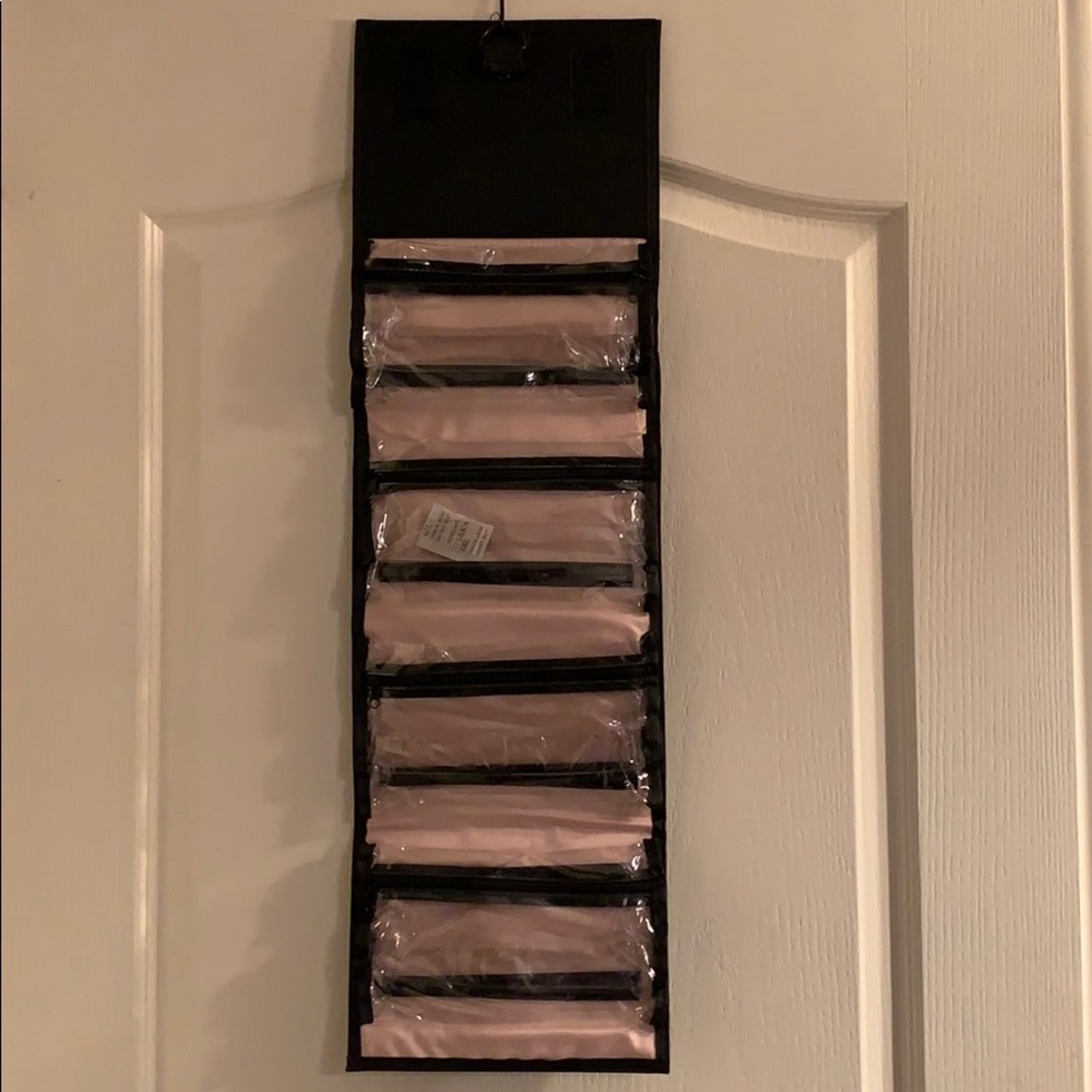 Roll up or hanging bag